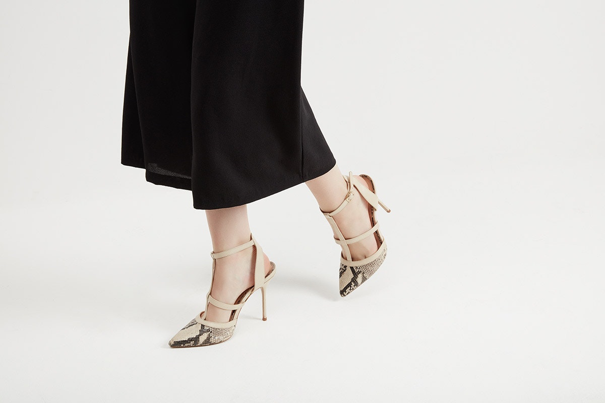 After in studio shoes product image after background removal